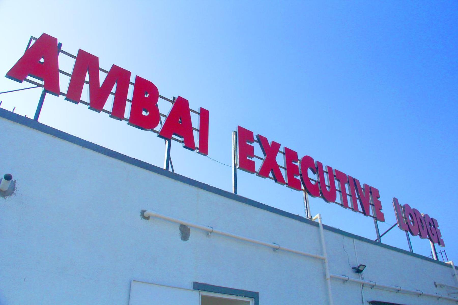 Hotel Ambai Executive Tuljapur Dış mekan fotoğraf