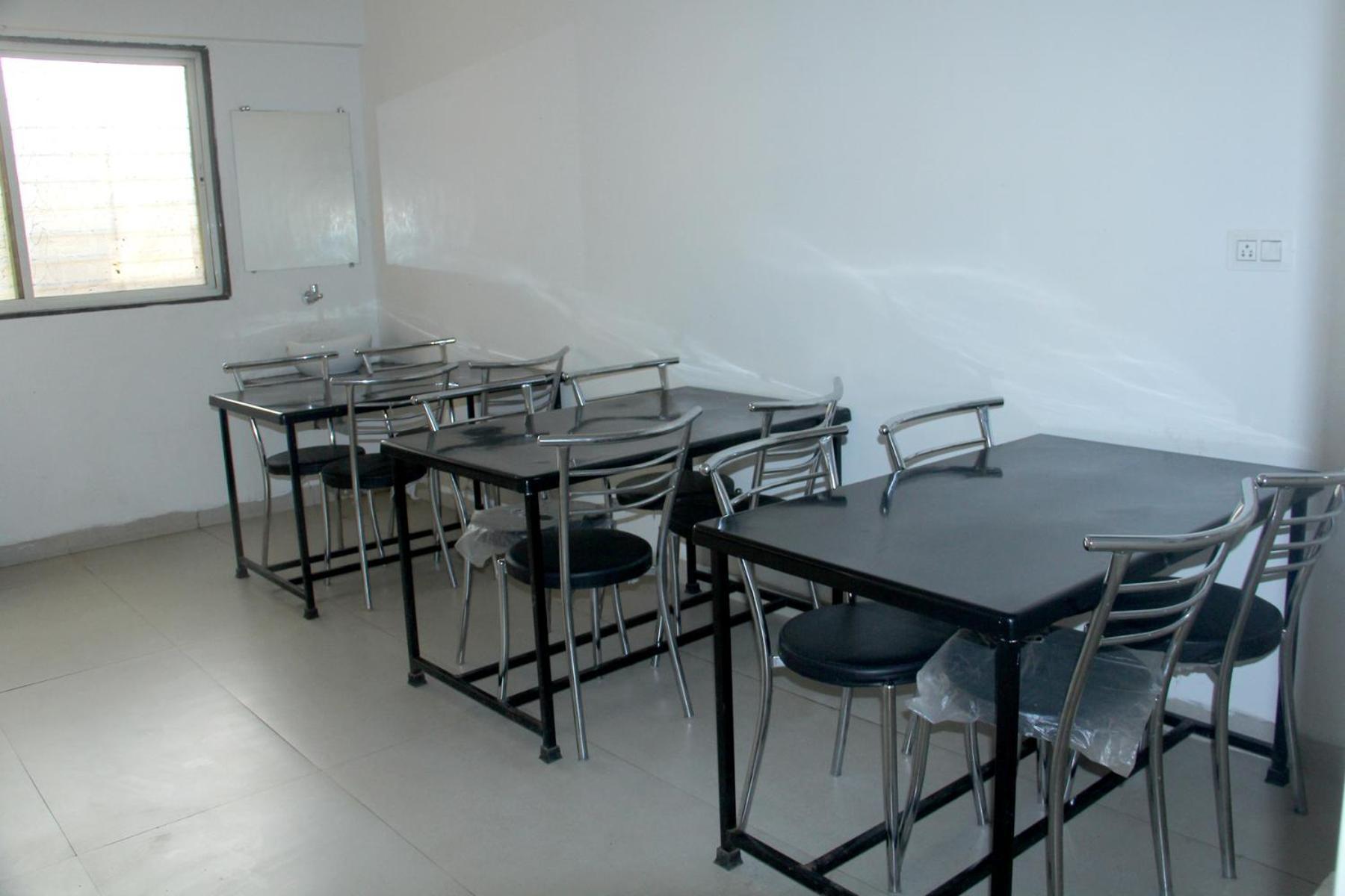 Hotel Ambai Executive Tuljapur Dış mekan fotoğraf