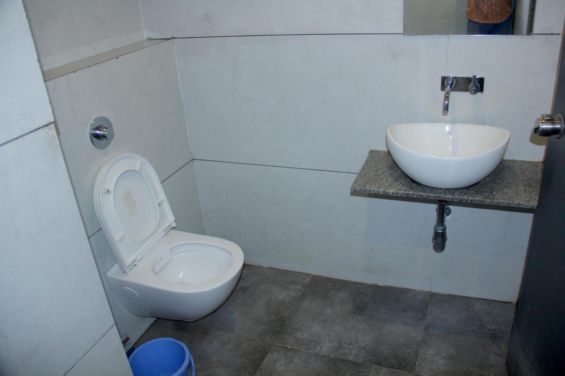 Hotel Ambai Executive Tuljapur Dış mekan fotoğraf
